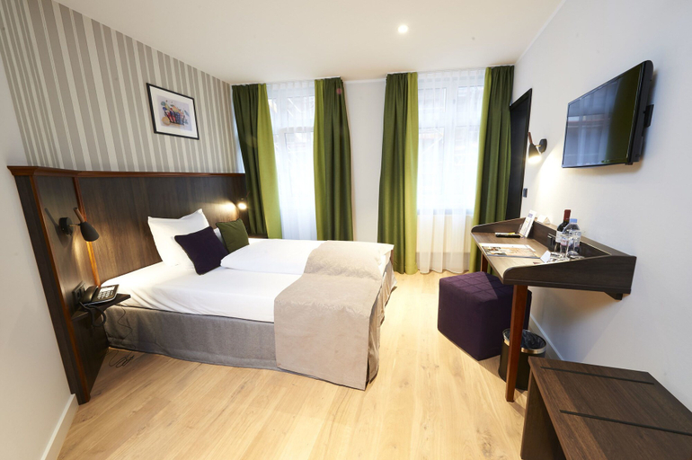 Bedroom 3, Hotel Hauser, Nürnberg