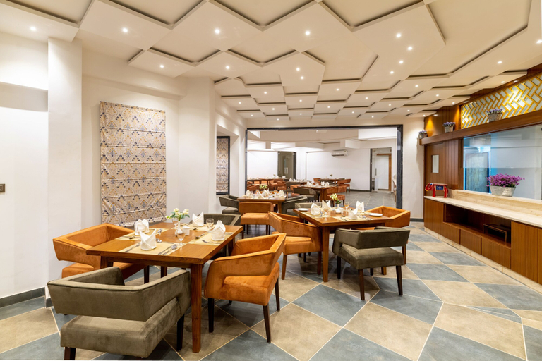 Food & Drinks 5, Traavista Aravali Mahal, Udaipur