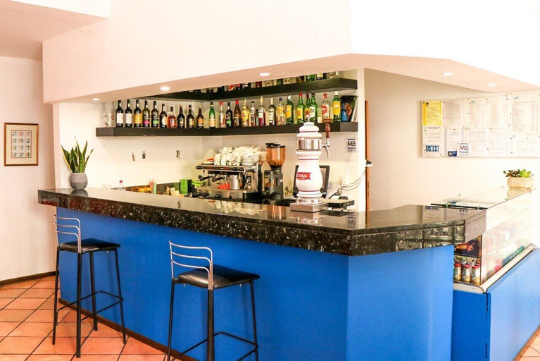 Food & Drinks 5, Hotel Amparo, Machico