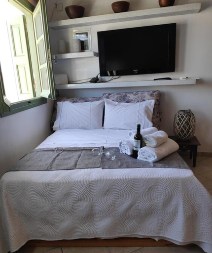 Bedroom 3, Gerani Deluxe Houses with Sea View 2, South Aegean