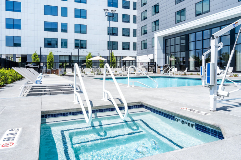 Sport & Beauty 5, Element by Marriott San Jose Airport, Santa Clara