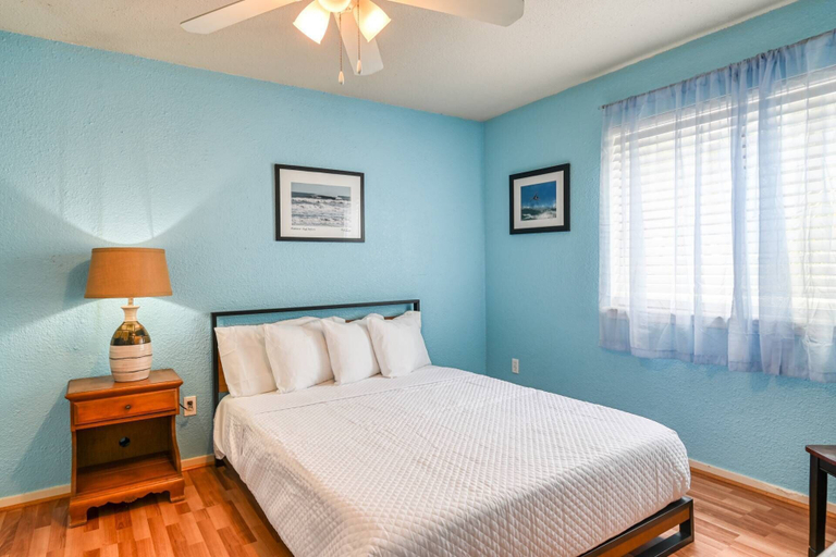 Bedroom 3, Endless Summer on B Street, Saint Johns