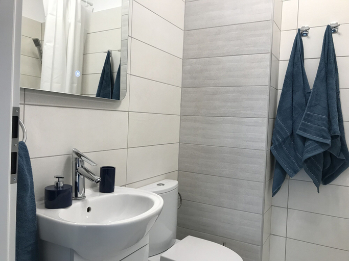 Bathroom 5, Luxury Westpark 2 Residence Lake View W4, Municipiul Bucuresti