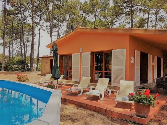 Sport & Beauty 5, Aroeira Golf and Beach Cottage by Host-Point, Almada