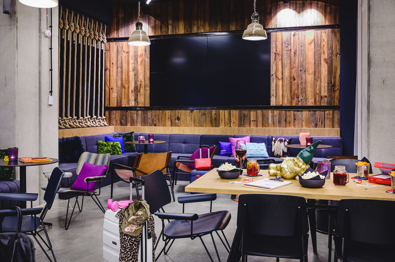 Food & Drinks 5, Moxy Poznan Airport, Poznań City