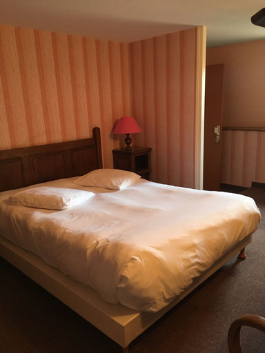 Bedroom 3, Hôtel des Cymaises, Côte-d'Or