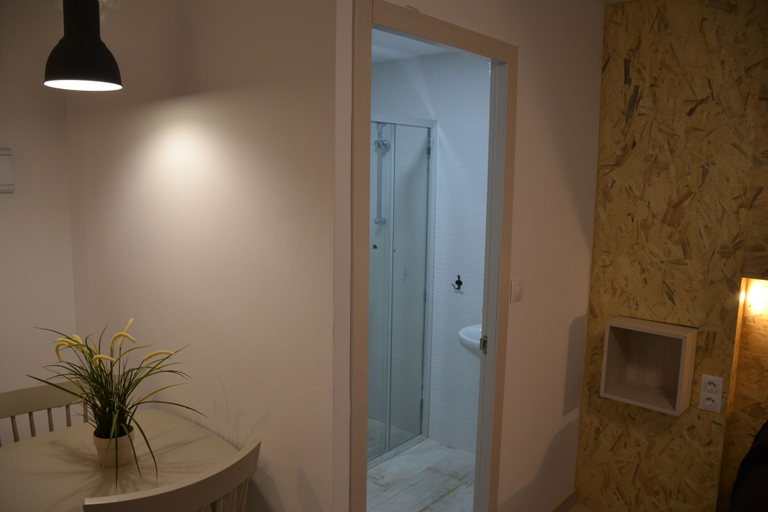 Others 5, Gorbea Suites, Granada
