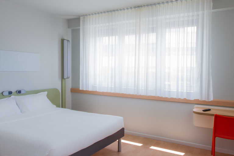 Room 1