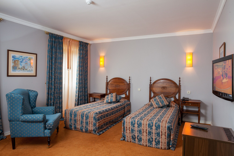 Bedroom 2, Hotel do Elevador, Braga