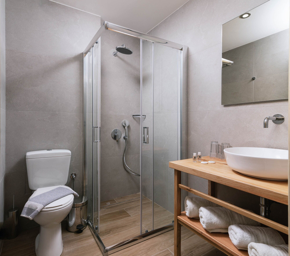 Bathroom 5, Matala Bay Hotel, Faistos