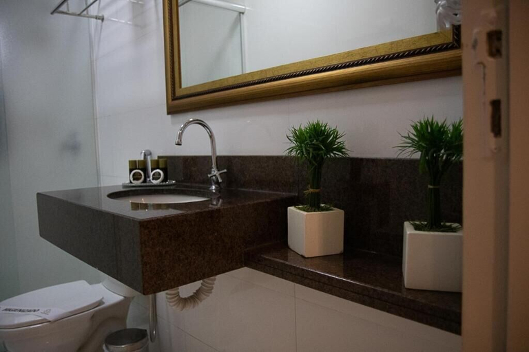Bathroom 5, Maximus Sottile Hotel, Ji-Paraná