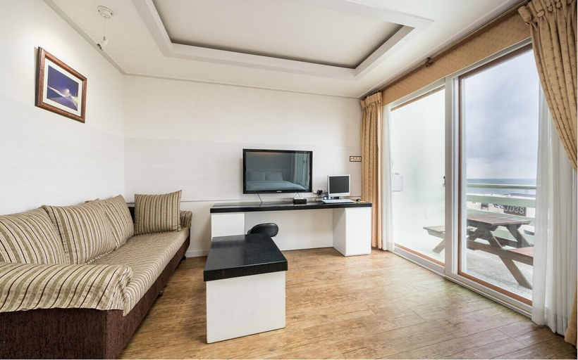 Others 3, Dawoo Resortel, Gangneung