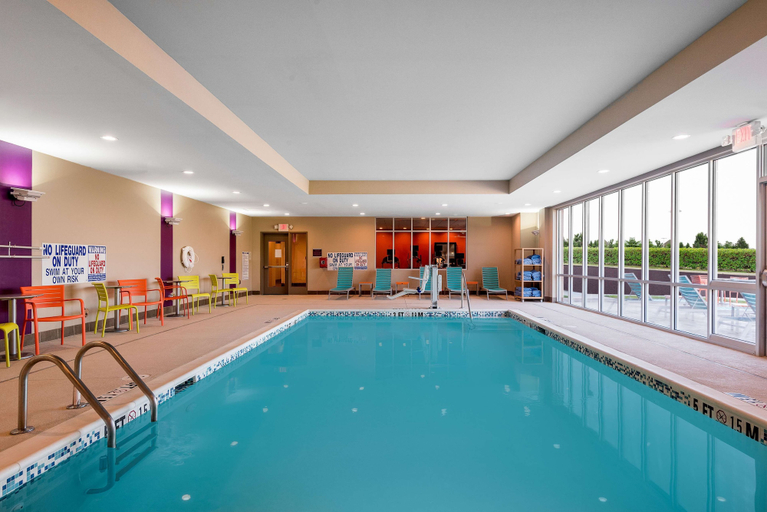 Sport & Beauty, Home2 Suites by Hilton Charlotte University Research Park, Mecklenburg