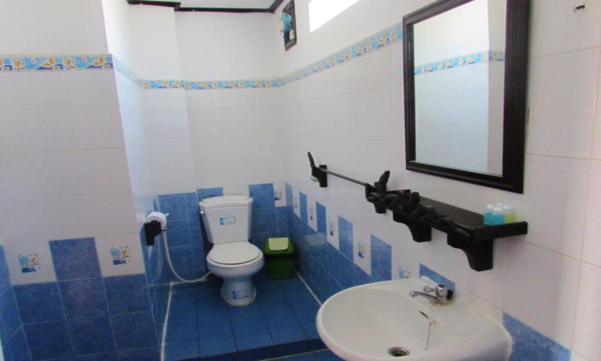 Bathroom 3, Suksavanh River Hotel, Vientiane