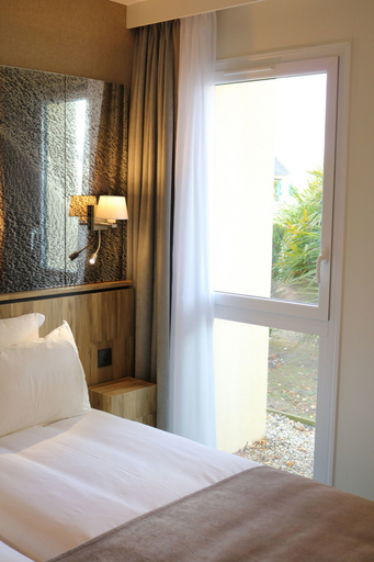 Bedroom 3, Le Saint Aubert, Manche