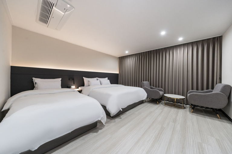Bedroom 4, Liv Life Hotel, Siheung
