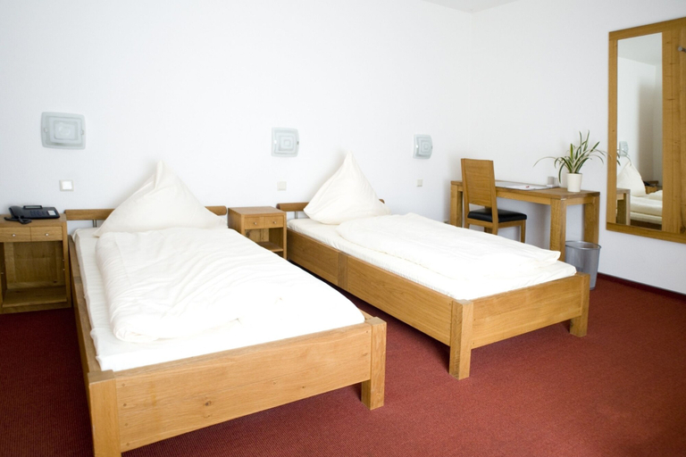 Bedroom 4, Hotel Restaurant Flora, Rhein-Kreis Neuss