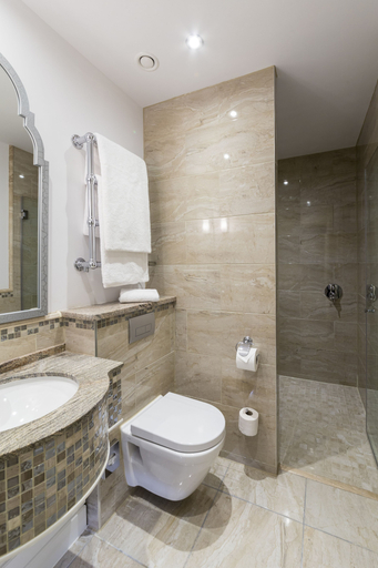 Bathroom 3, St Paul's Hotel, London