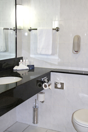 Bathroom 5, Radisson Blu Hotel & Spa, Limerick