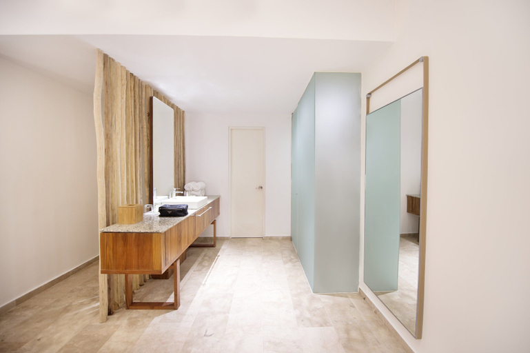 Bathroom 5, The Explorean Cozumel - All Inclusive, Cozumel