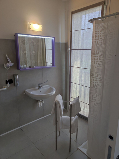 Bathroom, Therra Lodge, Treviso