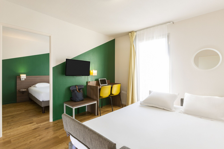 Bedroom 4, Aparthotel Adagio Access Carrières-sous-Poissy, Yvelines
