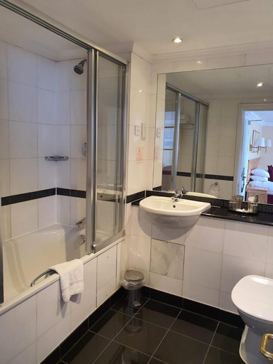 Bathroom 4, Grange Buckingham, London