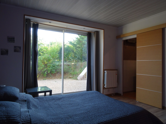 Bedroom 3, Chambres d'hôtes la Datcha Bourguignonne, Côte-d'Or