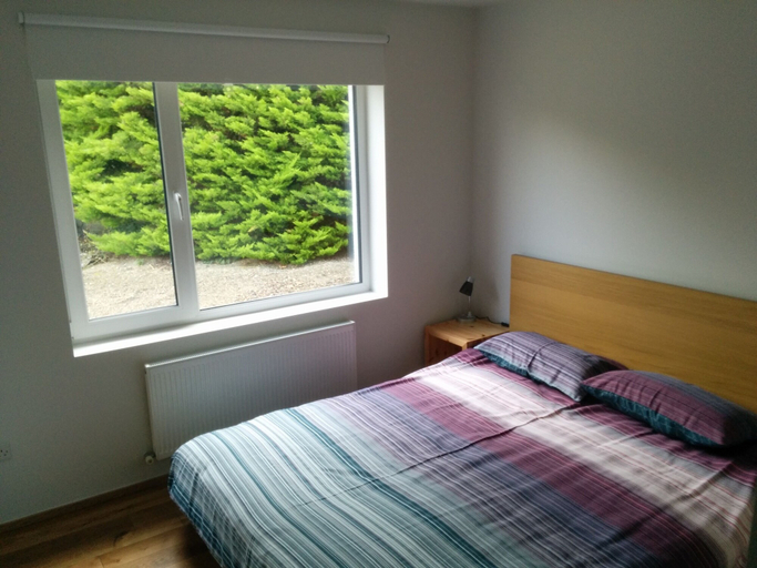 Bedroom 3, Exclusive Garden Apartment