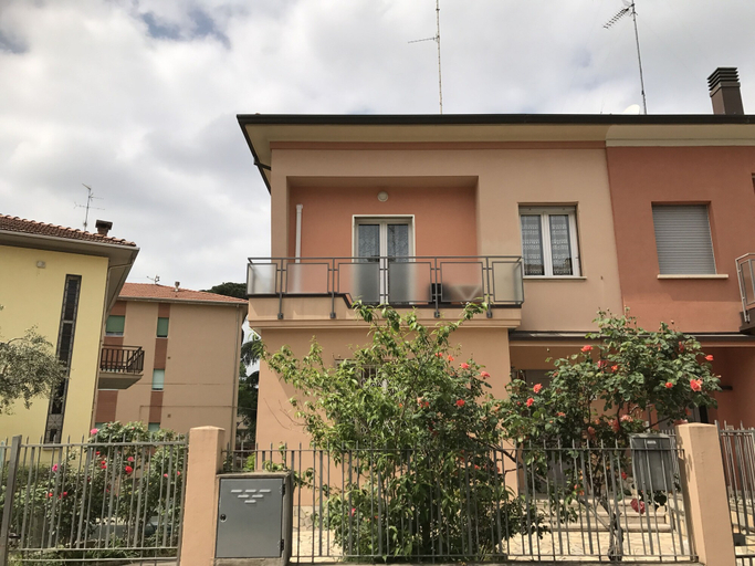 Exterior & Views, Affittacamere Le Rose, Bologna