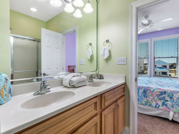Bedroom 4, Wit's End by Southern Vacation Rentals, Baldwin