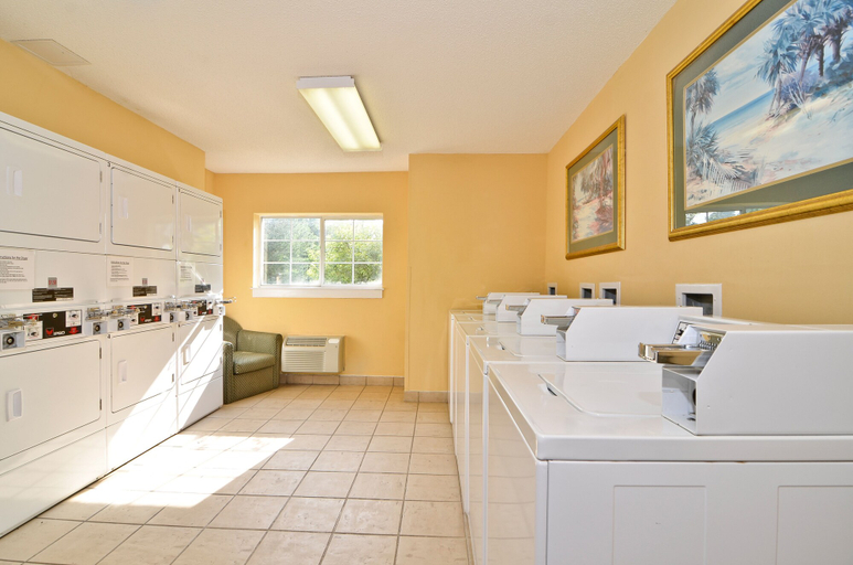 Bathroom 3, Studio 6 Extended Stay - Myrtle Beach, SC, Horry
