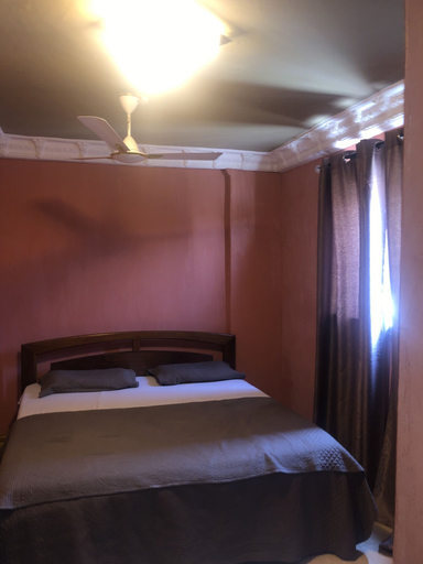 Bedroom 4, Riklyn Hotel, Tema