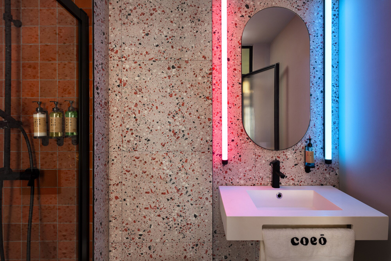 Bathroom 4, Coeo Peña Design Apartments, Málaga