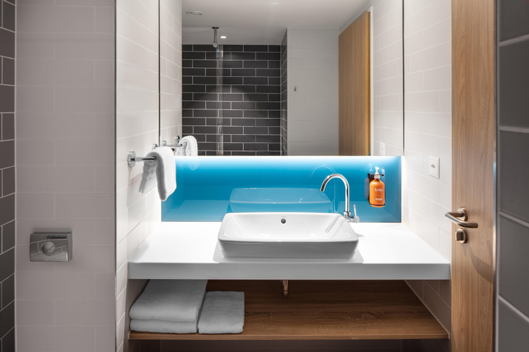Bathroom 11