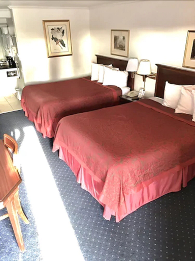 Bedroom 3, Days Inn by Wyndham Everett, Snohomish