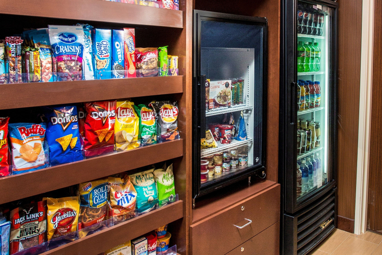 Food & Drinks 4, Fairfield Inn & Suites Peru, La Salle