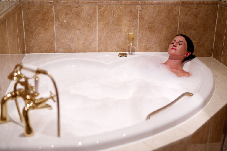 Bathroom 4, Ashdown Park Hotel & Country Club, East Sussex