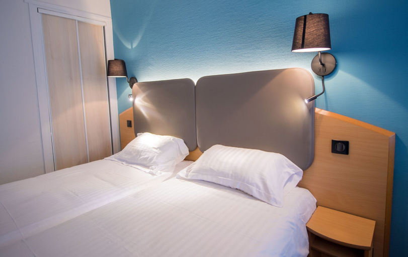 Bedroom 4, Promotel Carros, Alpes-Maritimes