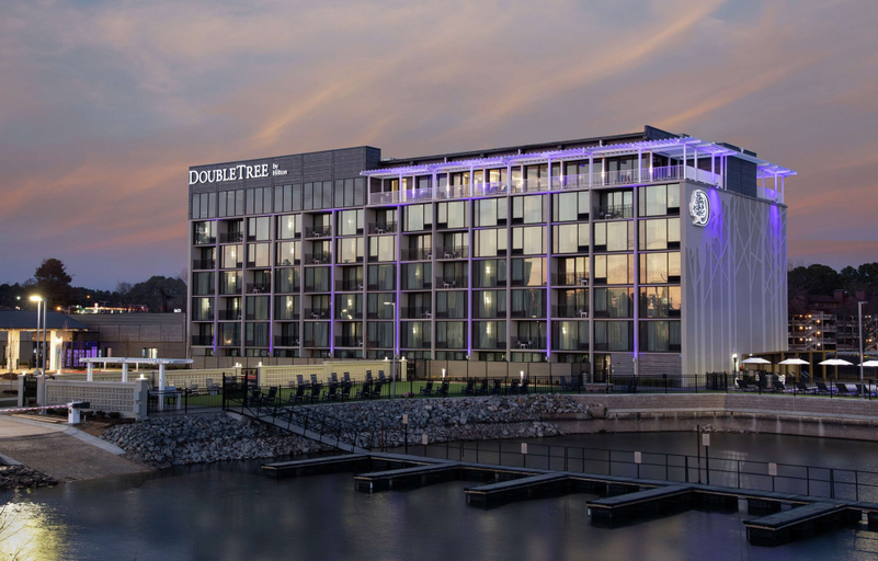 Exterior & Views 1, DoubleTree by Hilton Hot Springs, Garland