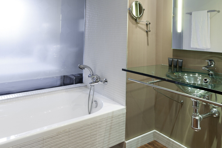 Bathroom 5, Eurostars Vila de Allariz Hotel Balneario, Ourense