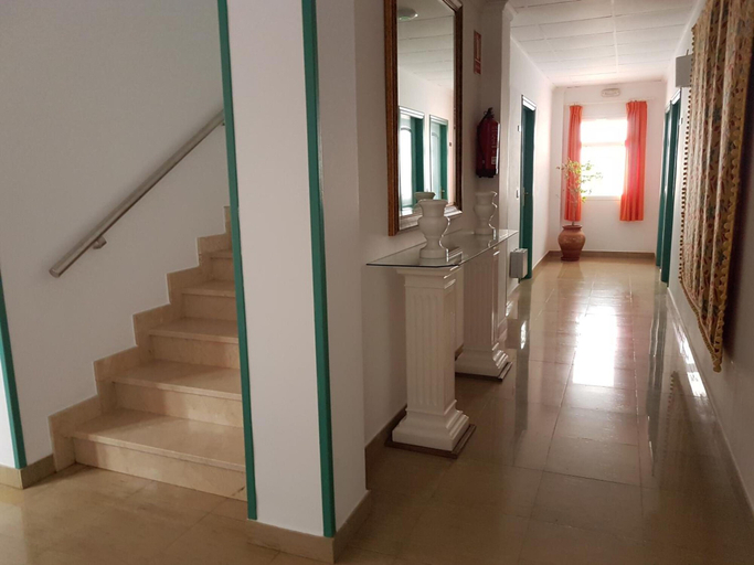 Others 5, Hostal Manolo, Almería