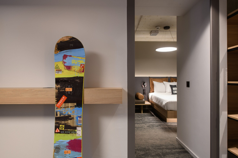 Bedroom 2, Moxy Sion, Sion