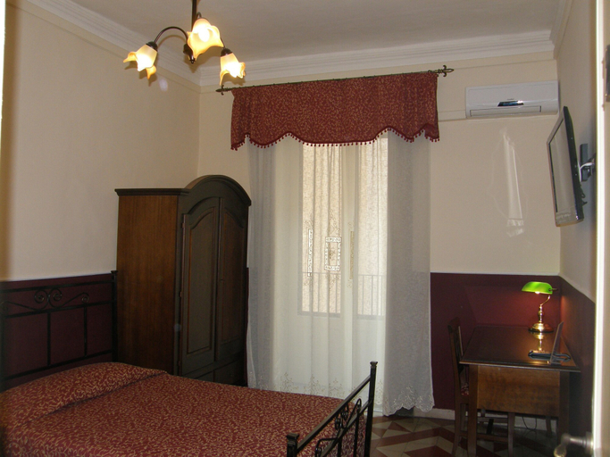 Bedroom 3, Il Gattopardo House, Catania