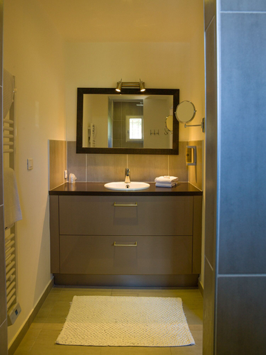Bathroom 4, Hotel de Charme L'Amandière, Bouches-du-Rhône
