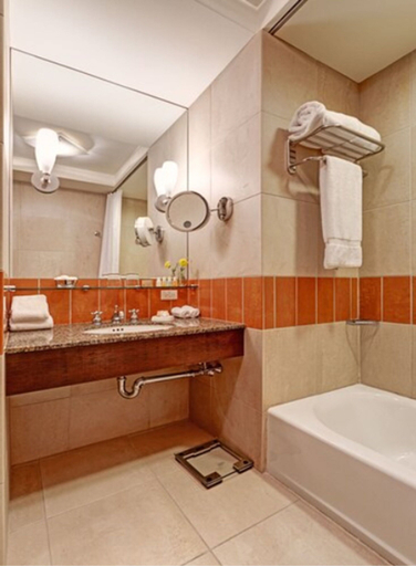 Bathroom 5, Hotel Giraffe by Library Hotel Collection, New York