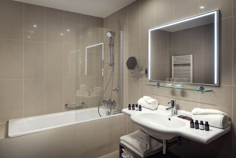 Bathroom 3, Michelangelo Grand Hotel Prague, Praha 1