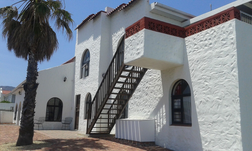 Exterior & Views 2, Oom Piet Self Catering Accomodation, Overberg