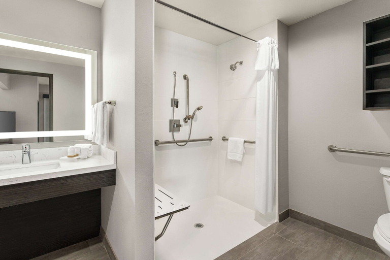 Bathroom 4, Homewood Suites by Hilton Springfield Medical District, Greene