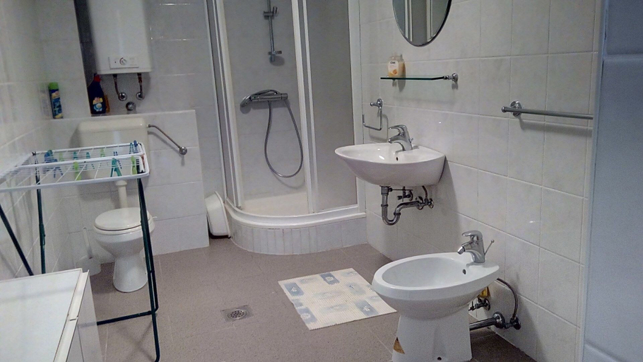 Bathroom, Studio Tina, Mali Lošinj